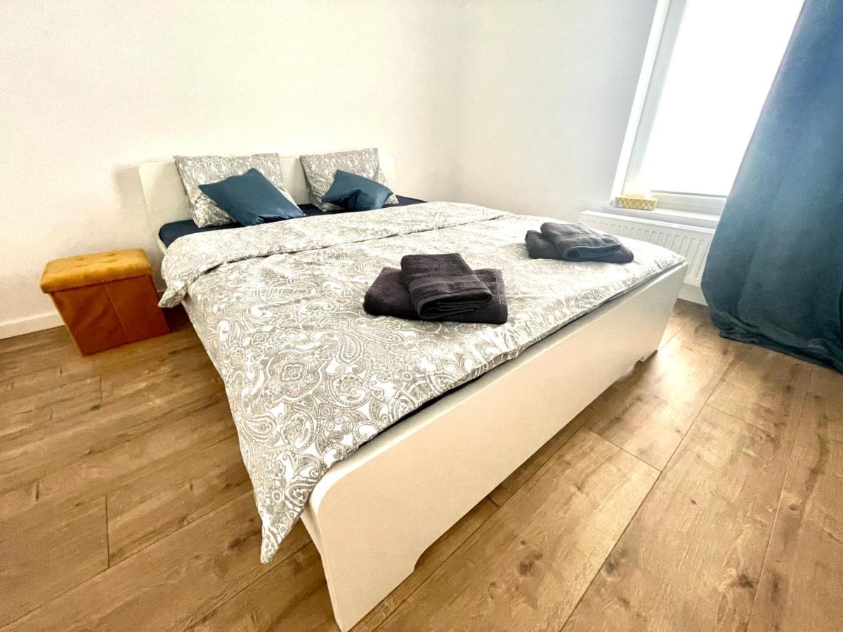 Apartament 02 - Rezydencja อุสตรอเนียมอร์สเกีย ภายนอก รูปภาพ