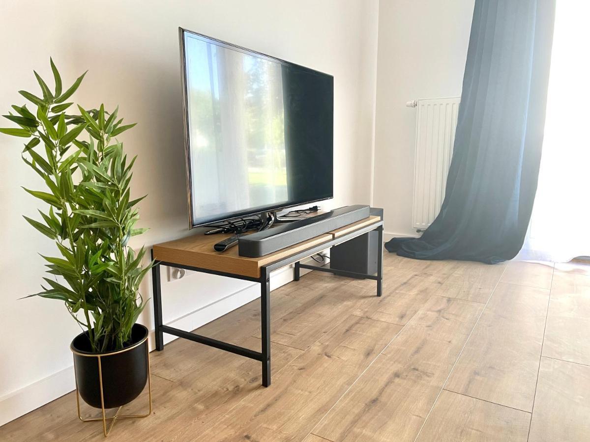 Apartament 02 - Rezydencja อุสตรอเนียมอร์สเกีย ภายนอก รูปภาพ