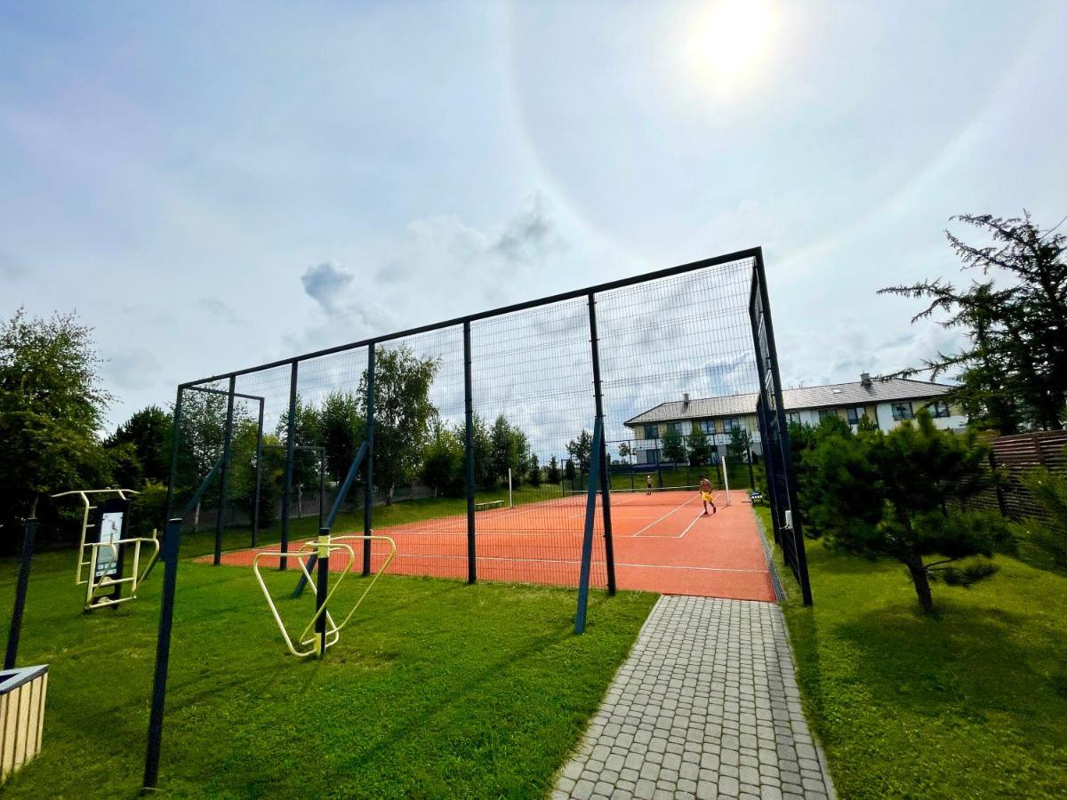 Apartament 02 - Rezydencja อุสตรอเนียมอร์สเกีย ภายนอก รูปภาพ